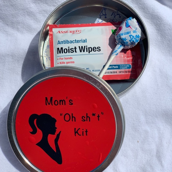 Moms “oh sh*t” kit - Picture 4 of 7